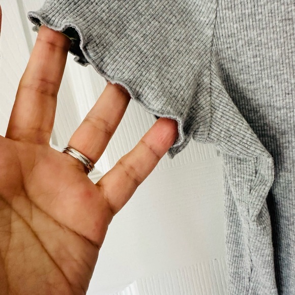 Short Sleeve Gray Tee - Picture 4 of 5